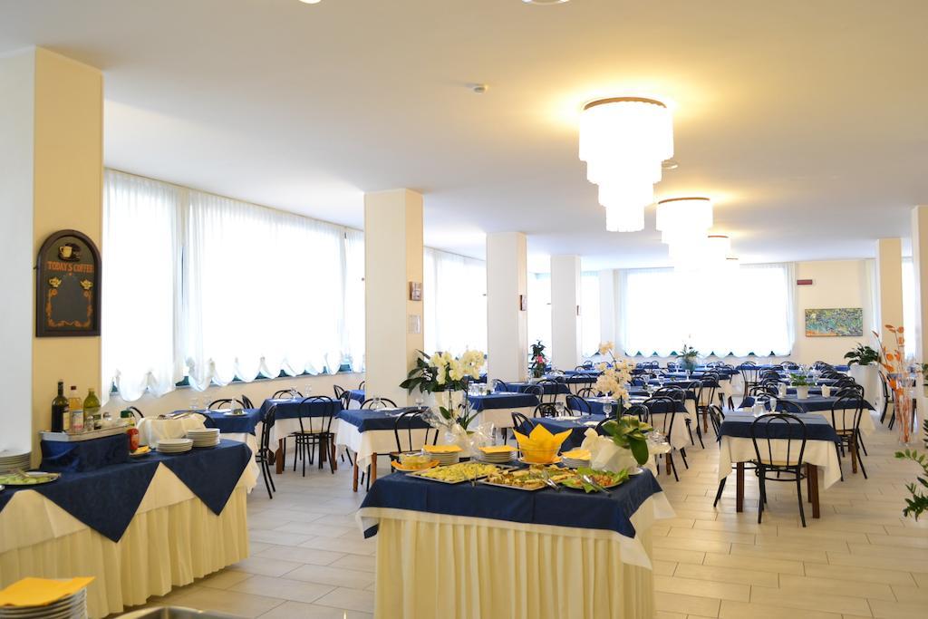 Hotel Baltic 米萨诺阿德里亚蒂科 外观 照片